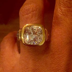 Ladies David Yurman ‘style’ ring set in silver